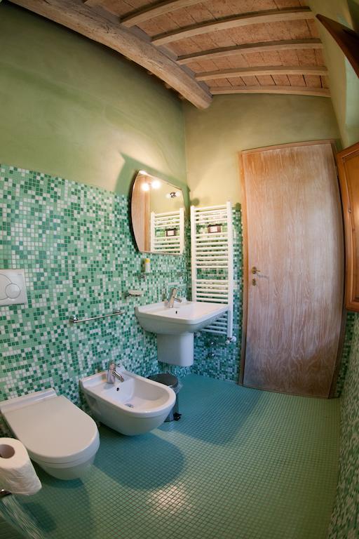 Casa Vacanze "Casale Al Pino" Riparbella Quarto foto
